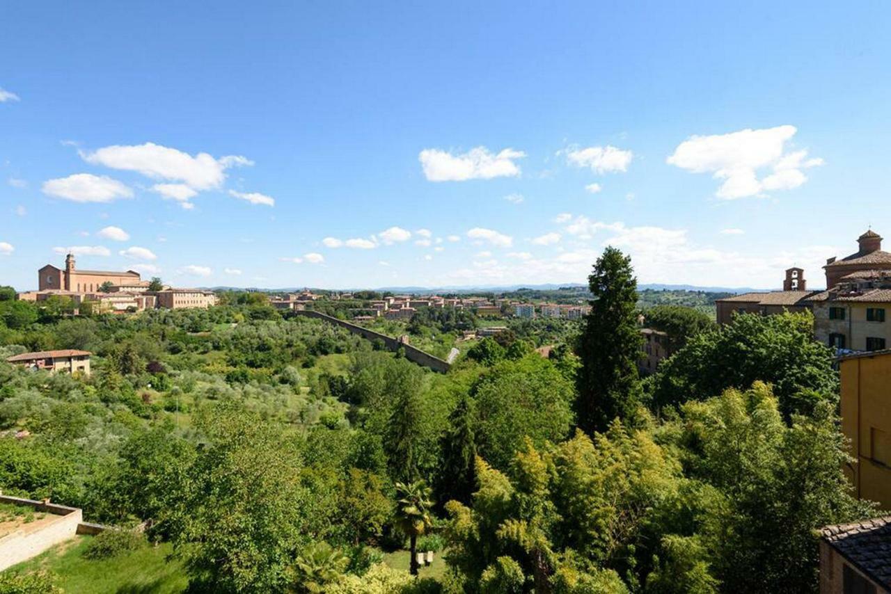 Appartamento Penthouse in Siena near Piazza del Campo Esterno foto